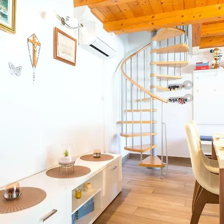 Summer House Dario